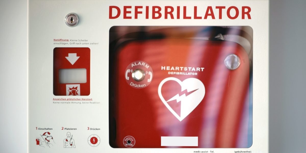 Defibrillatoren in Amateursportstätten sinnvoll