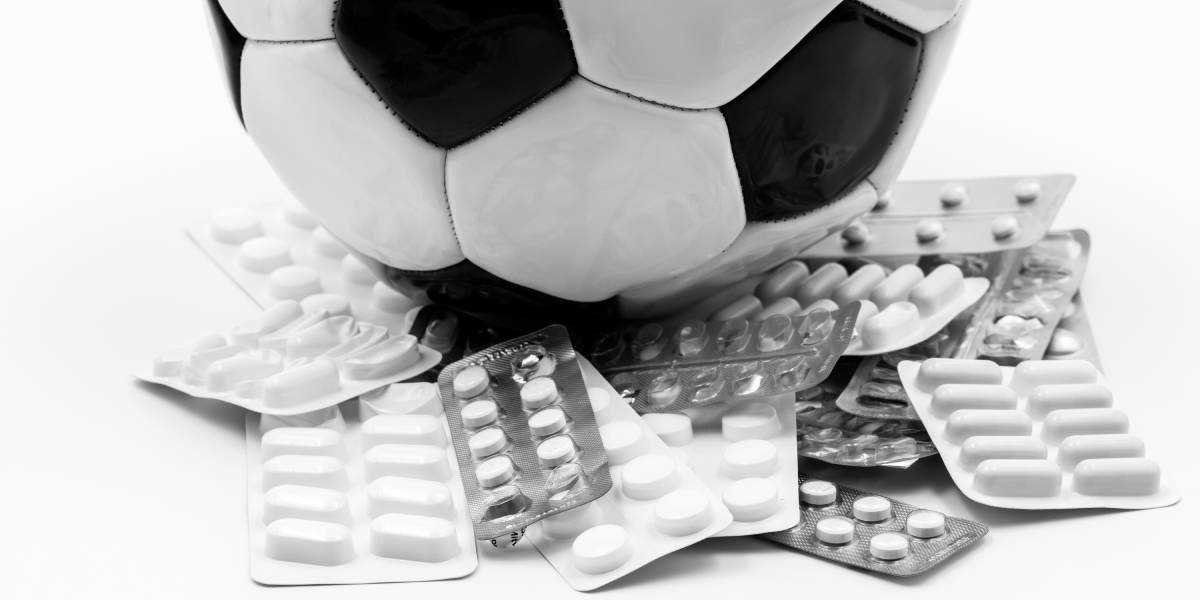 Angabe von Analgetika auf Dopingkontrollformularen in verschiedenen deutschen Fußball-Ligen in fünf Spielzeiten