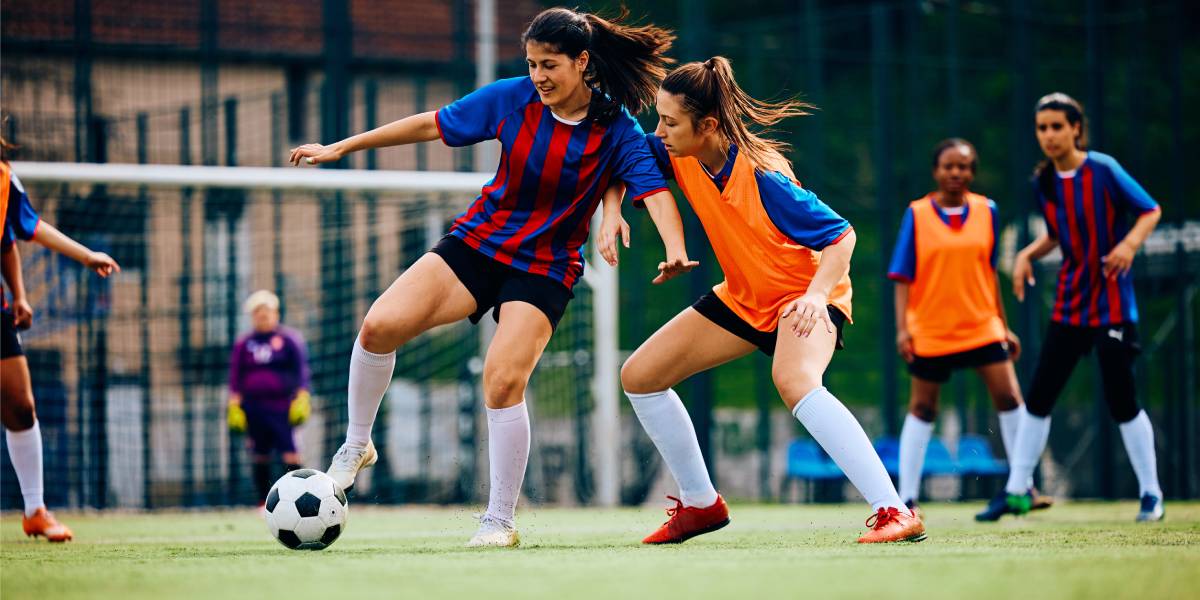 Präventionsprogramm FIFA11plus: wie stark profitieren Fußballerinnen?